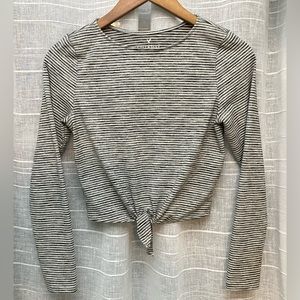 American Eagle Soft & Sexy Tie Front Crop Top Medium